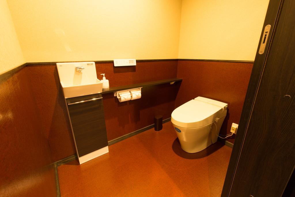 Musubi Hotel Kyoto Sanjo Villa Bagian luar foto